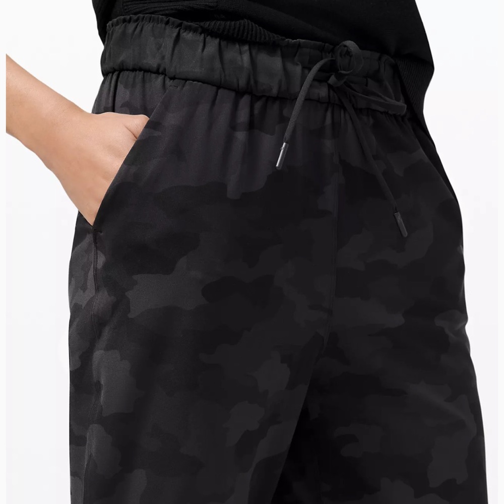 LULULEMON stretch luxtreme high-rise sweatpants - Picture 5 of 6
